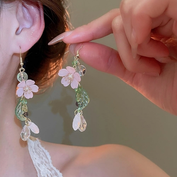 Floral Pink and Green Earrings‎